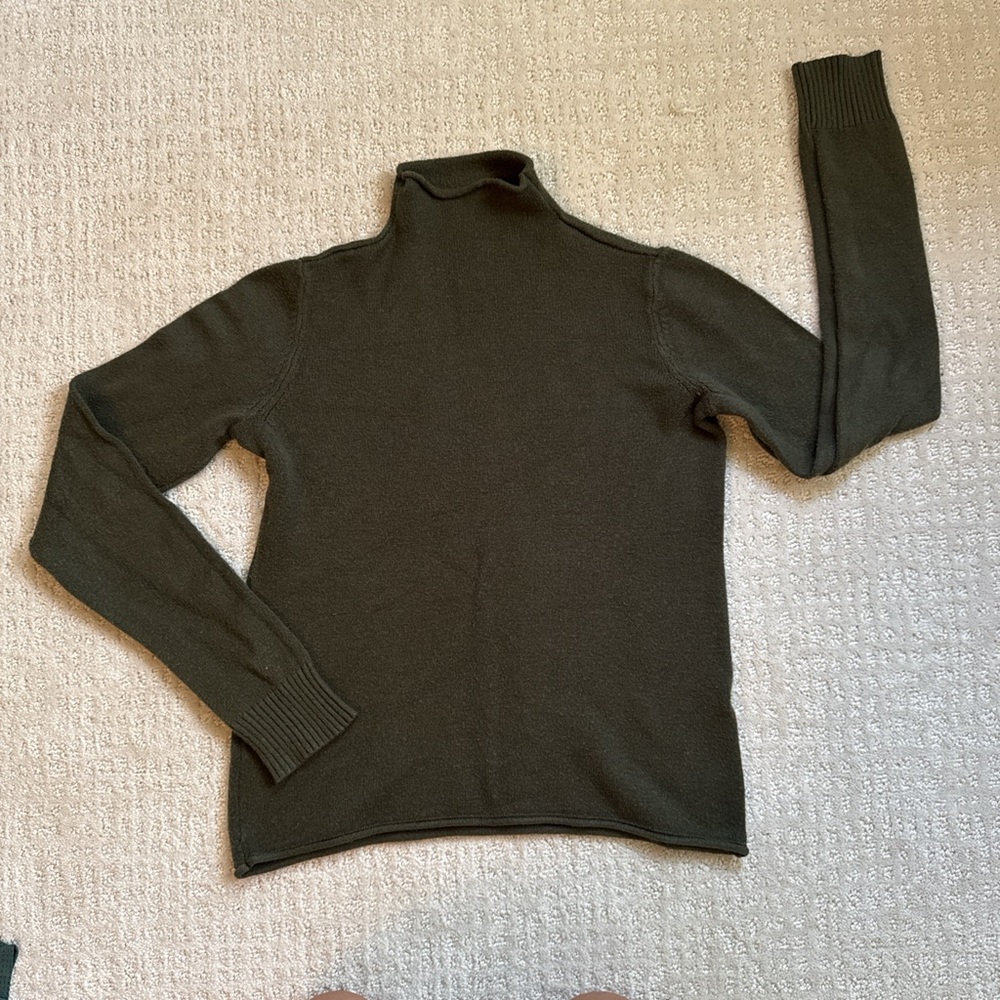 Women’s Olive Green Turtleneck Sweater